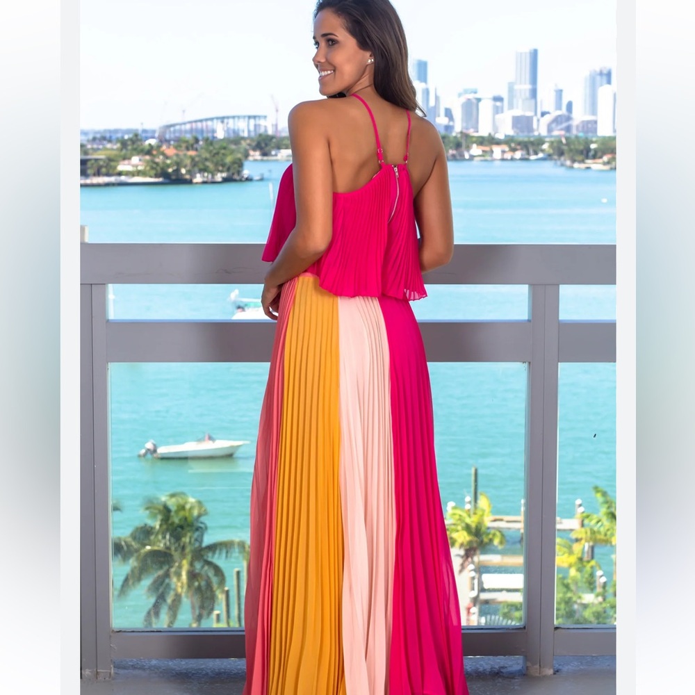 Elegant Multicolor Pleated 2 Piece set